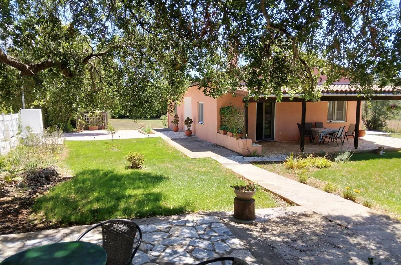 Holiday home Joleni Cottage In Keramies Korianna